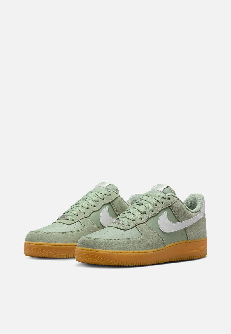 Nike Air Force 1 '07 LV8